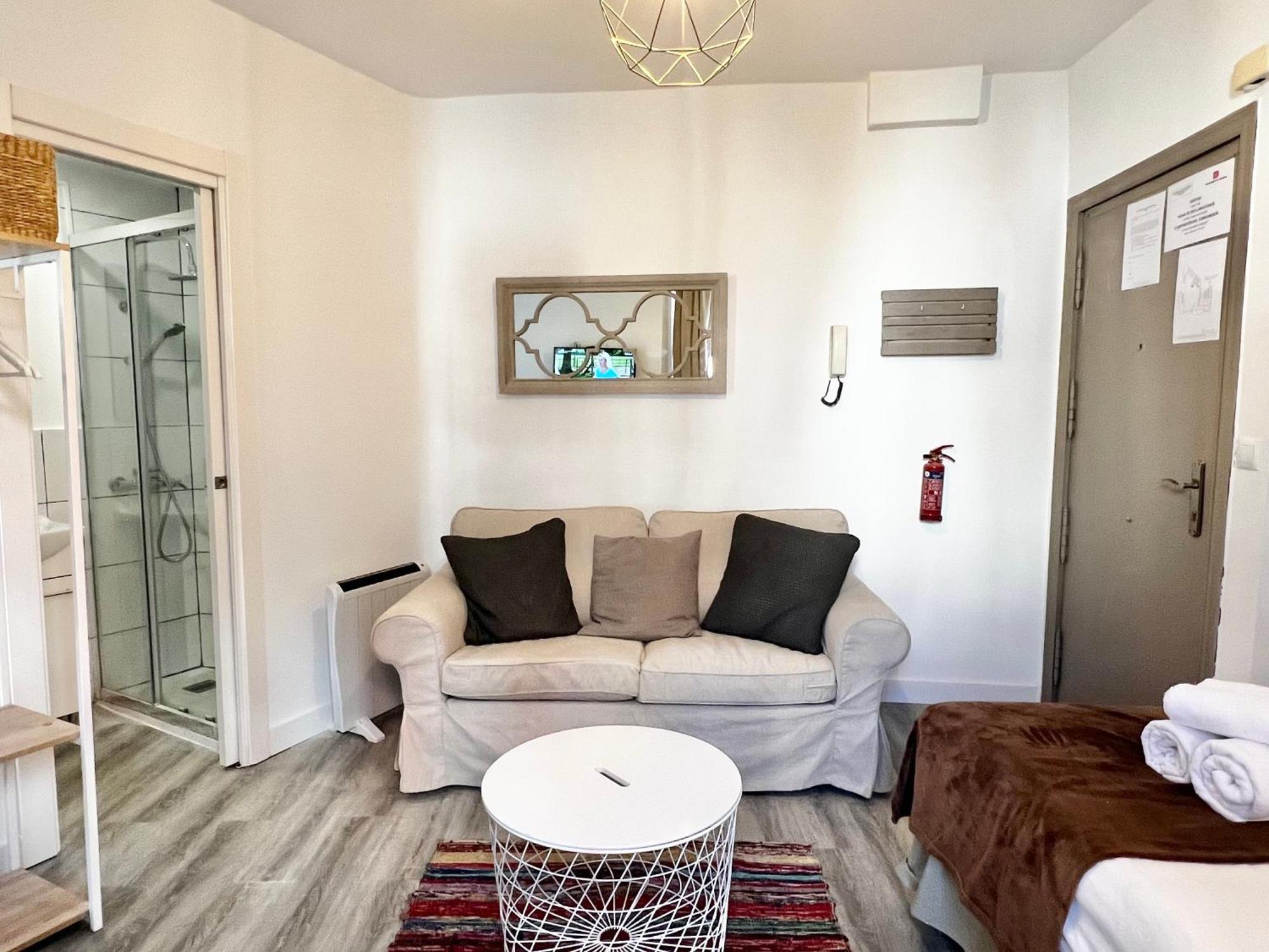 Estudio Puerta Cerrada Daire Madrid Dış mekan fotoğraf